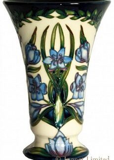 MOORCROFT VASE KAFFIR LILY