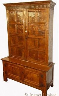 ROBERT MOUSEMAN THOMPSON EARLY GUN CABINET