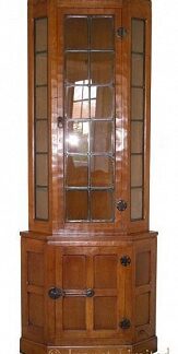 ROBERT MOUSEMAN THOMPSON VINTAGE ADZED OAK CORNER DISPLAY CUPBOARD