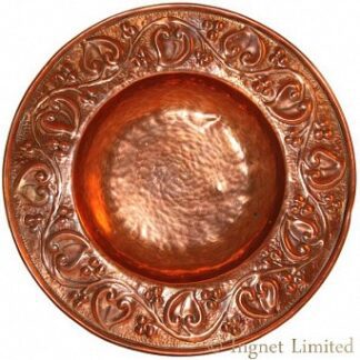 KESWICK SCHOOL OF INDUSTRIAL ART KSIA A RARE AND FINE ARTS & CRAFTS COPPER ALMS DISH BY WILLIAM HENRY MAWSON