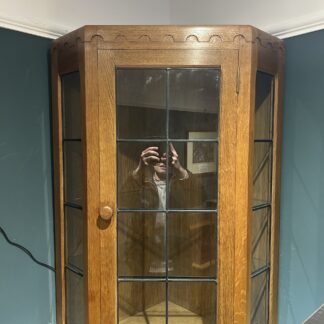 DAVID LANGSTAFF OAK GLASS FRONTED CORNER CUPBOARD