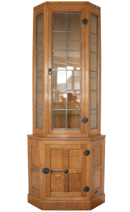 ROBERT MOUSEMAN THOMPSON FLOOR STANDING CORNER CUPBOARD - Image 2