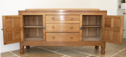 ROBERT MOUSEMAN THOMPSON 5ft ADZED OAK SIDEBOARD - Image 6