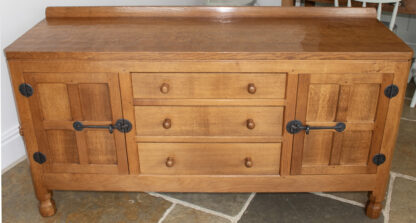 ROBERT MOUSEMAN THOMPSON OAK ADZED TOP SIDEBOARD - Image 3