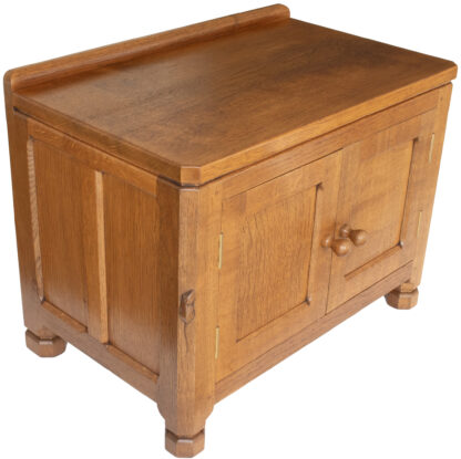 ROBERT MOUSEMAN THOMPSON OAK MEDIA CUPBOARD - Image 6