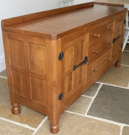 ROBERT MOUSEMAN THOMPSON OAK ADZED TOP SIDEBOARD - Image 8