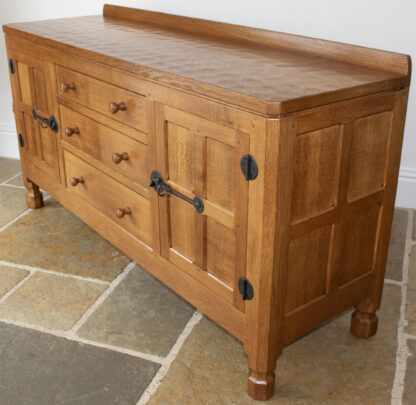 ROBERT MOUSEMAN THOMPSON OAK ADZED TOP SIDEBOARD - Image 9