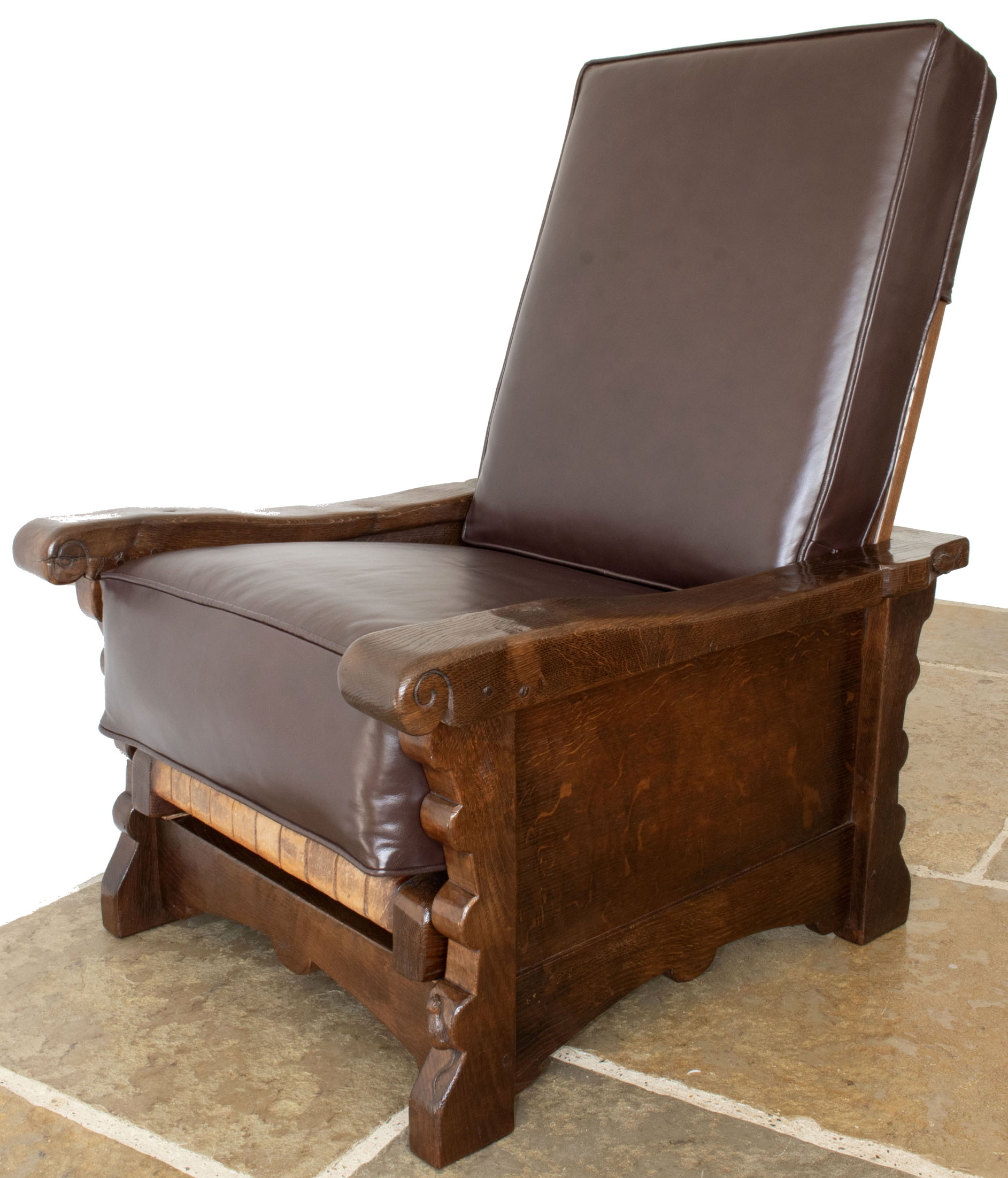 ROBERT MOUSEMAN THOMPSON RARE EARLY OAK RECLINING CHAIR - Image 3